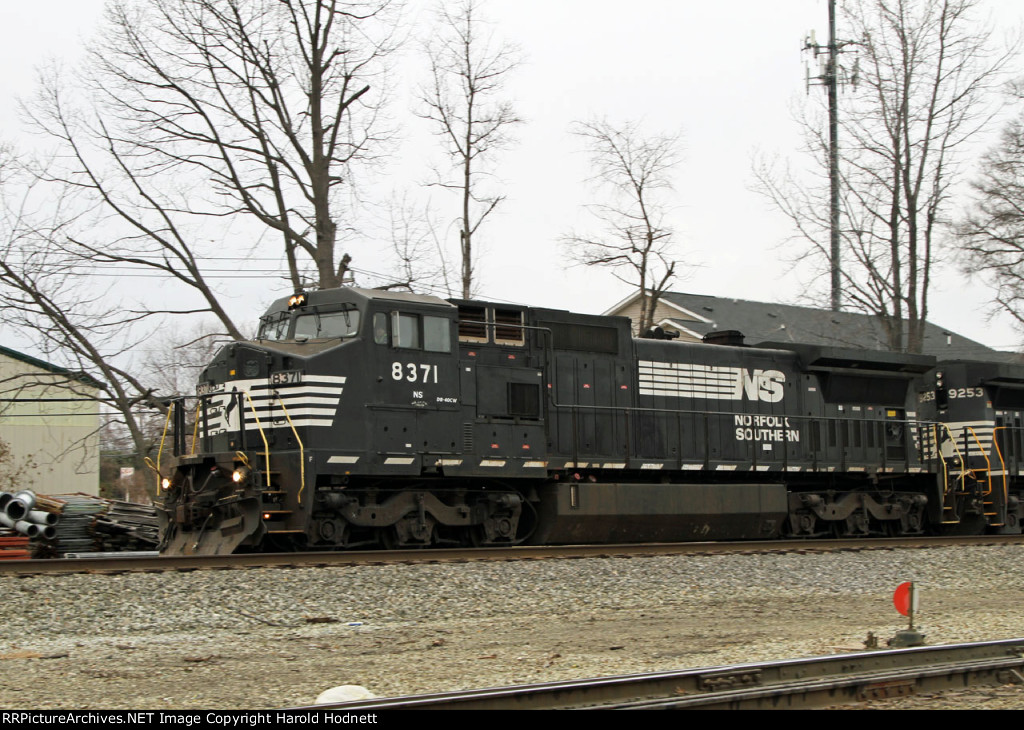 NS 8371